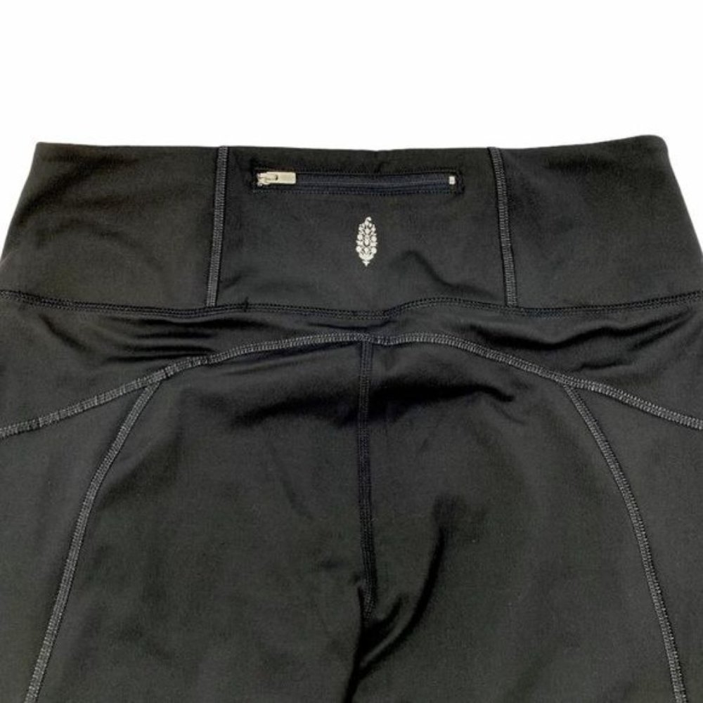 Free People Movement Out of Your League Leggings in Black Size Large NWOT - Picture 5 of 10
